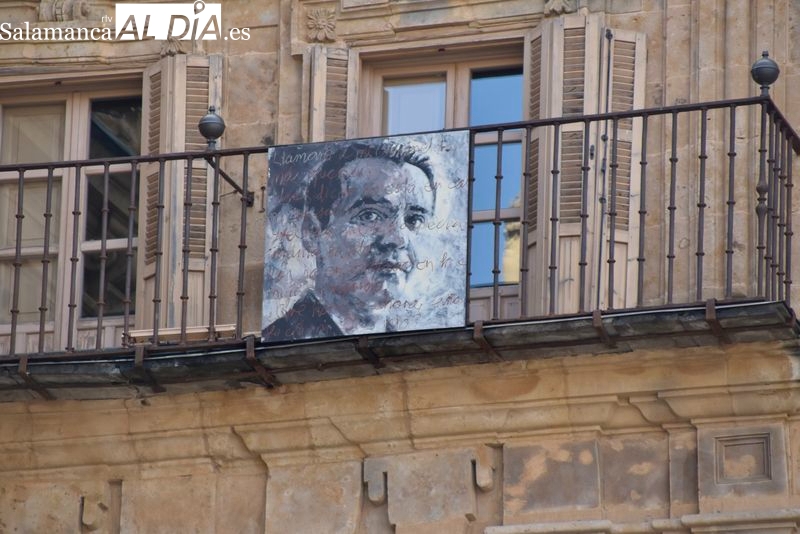 El nuevo proyecto artístico de Florencio Maíllo sorprende en la Plaza Mayor de Salamanca
