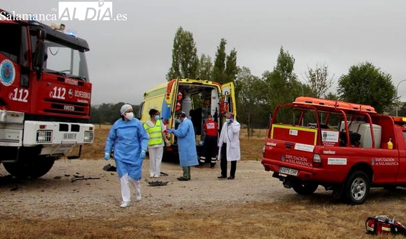 Un muerto tras el choque de un turismo y un camión en Nava de Francia