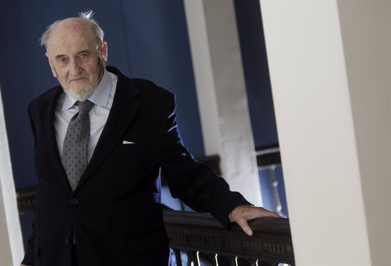  Álvaro Pombo abre el Ciclo de Conferencias Dios en la literatura actual de la UPSA