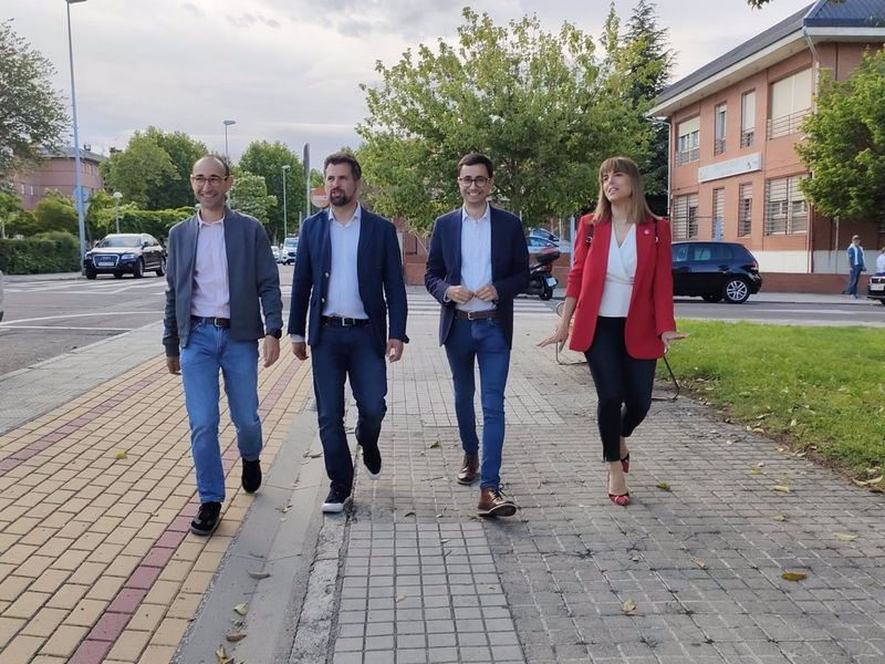 Tudanca en Salamanca asegura que es la campaña más sucia del PP y dice que están a dos declaraciones de un asalto a la Moncloa