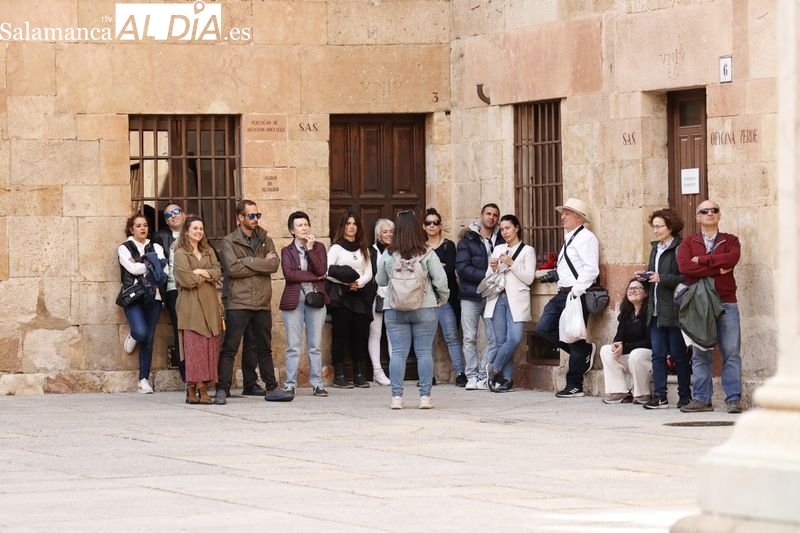 Queremos que se regule la situación frente a los freetours, reclaman los guías turísticos de Salamanca