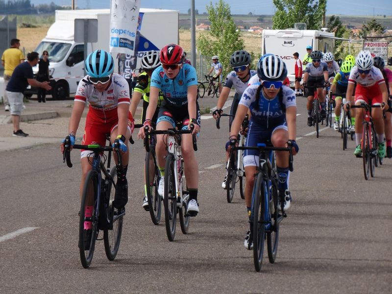 Resultados de los ciclistas salmantinos en Palencia, Cigales y Valdepeñas