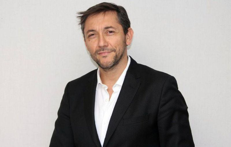 El periodista de la SER, Javier Ruiz, presenta en Salamanca su último libro