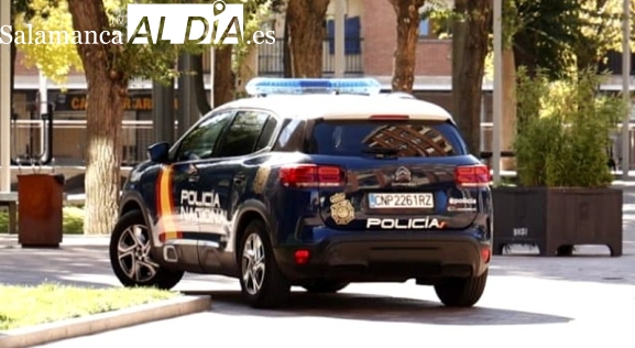 Persigue a un ladrón por el barrio de Garrido y facilita su detención