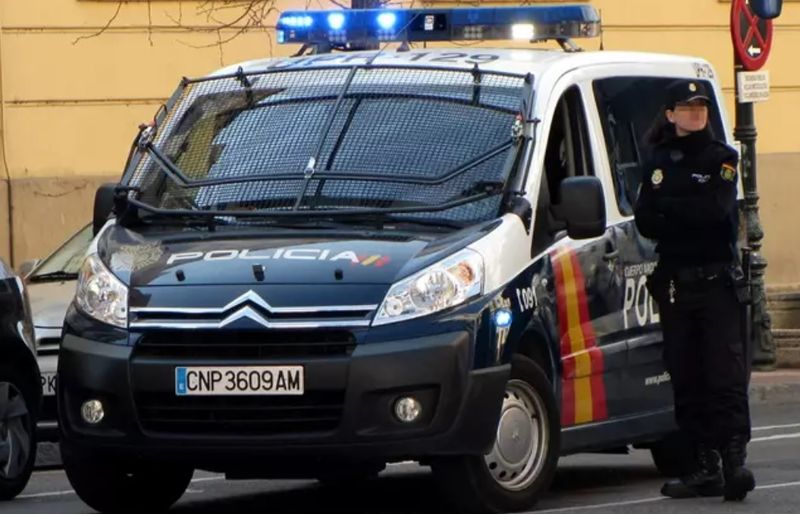 Mueren dos niñas al precipitarse por una ventana en Oviedo
