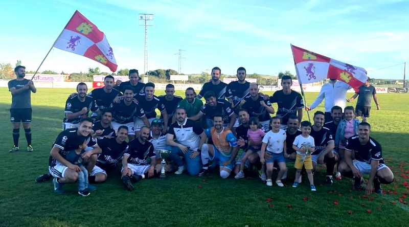 Futormes Salamanca gana el Campeonato de CyL de selecciones de fútbol amateur