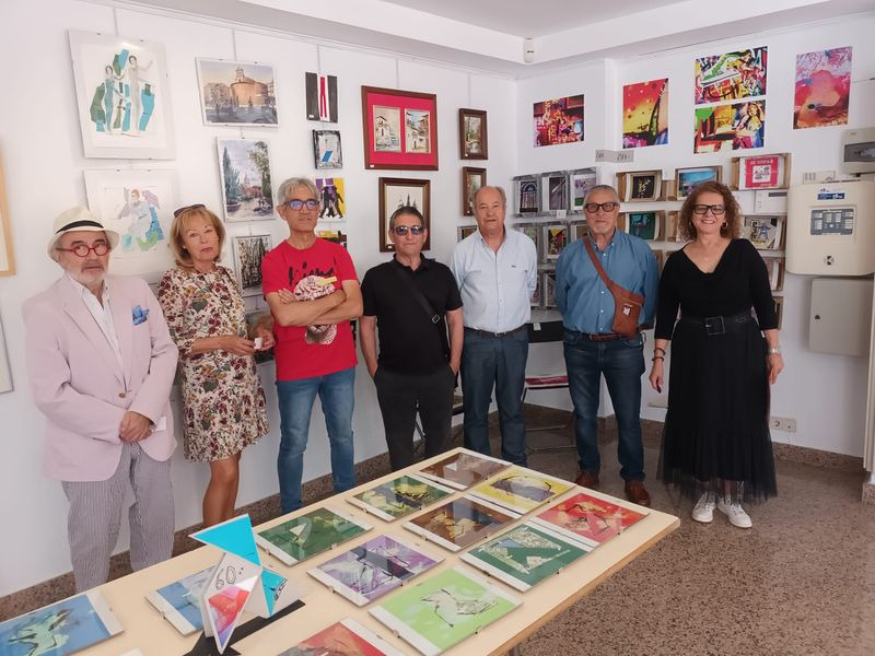 300 obras de pintura, fotografía y artesanía en una exposición benéfica en Santa Marta