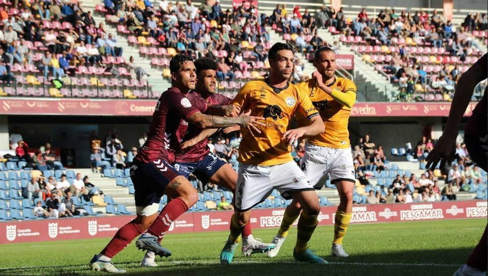 Christian Santos mantiene tímidamente vivo para Unionistas el sueño del playoff en Pasarón (1-1)