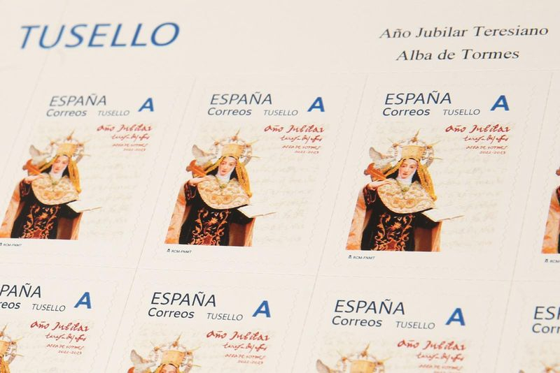 Los Carmelitas Descalzos presentan el sello conmemorativo del Año Jubilar Teresiano