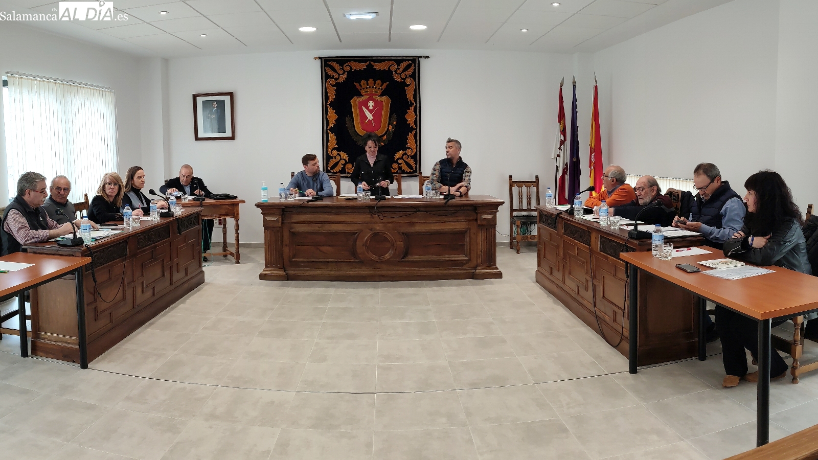 La oposición requiere de nuevo al Ayuntamiento de Vitigudino que proceda a recuperar lo abonado por dedicaciones 