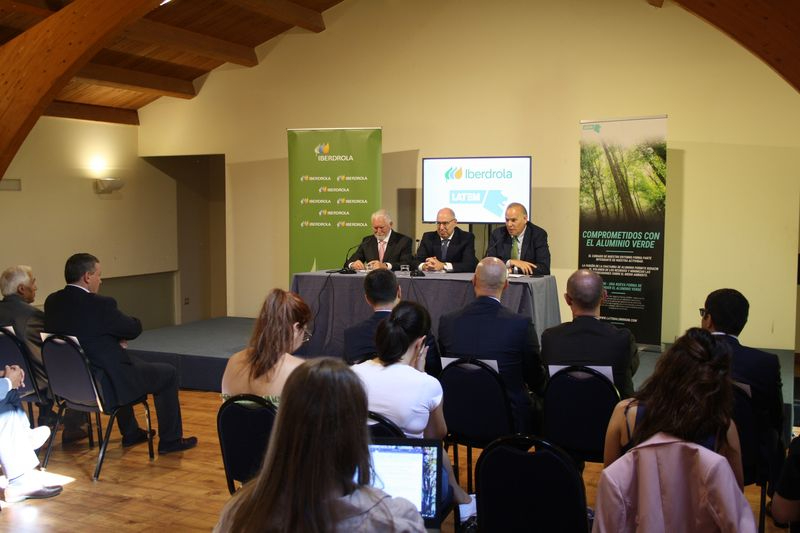 Iberdrola invierte en LatemAluminium para impulsar la industria verde en Castilla y León