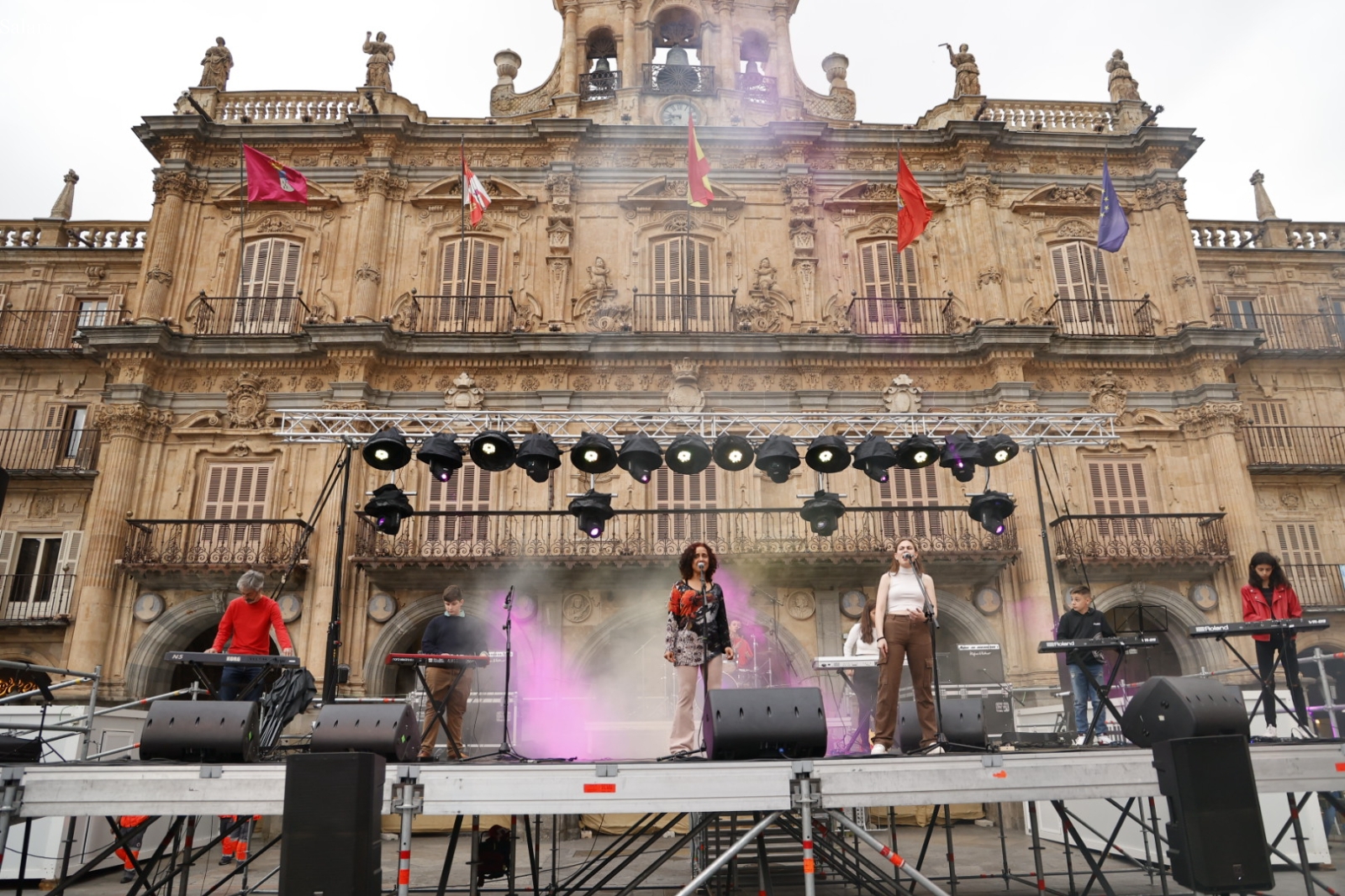 El ‘XX Concierto de las hogueras’ da inicio a la fiesta en honor de San Juan de Sahagún