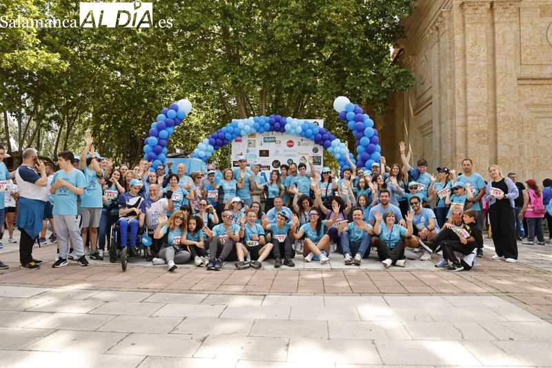 Aquí encajamos todos: Salamanca marcha por el autismo