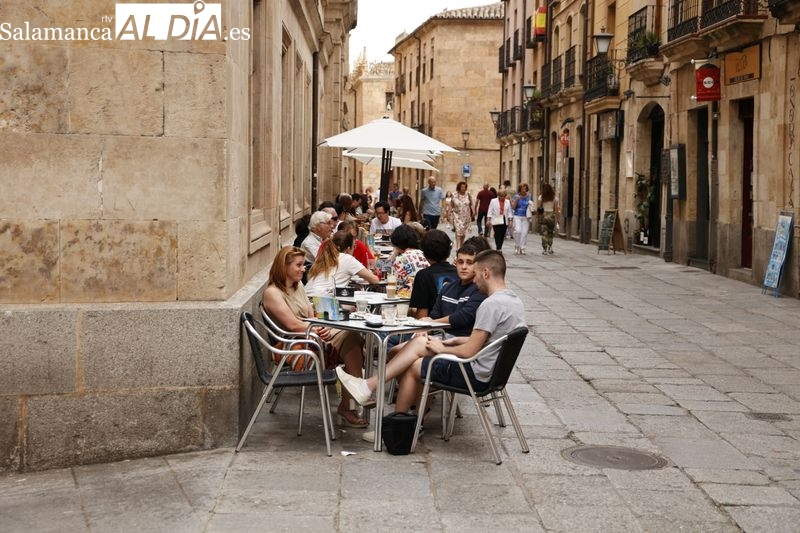 Gran ambiente en el centro de la ciudad en un domingo muy turístico