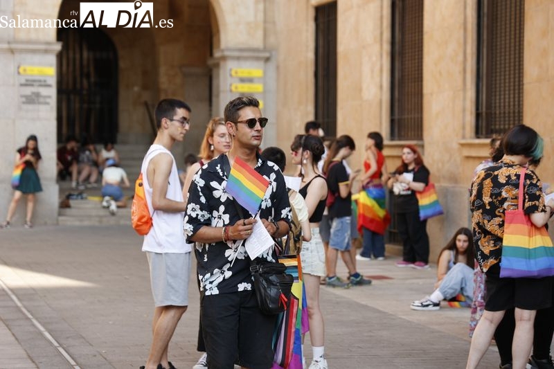 Manifestación: la Gran Vía se llena de banderas LGTBI+