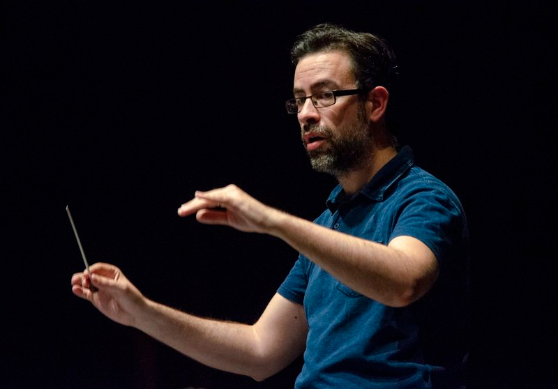 Andrés Ramos Navarro, una batuta excepcional para la Joven Orquesta Sinfónica Ciudad de Salamanca
