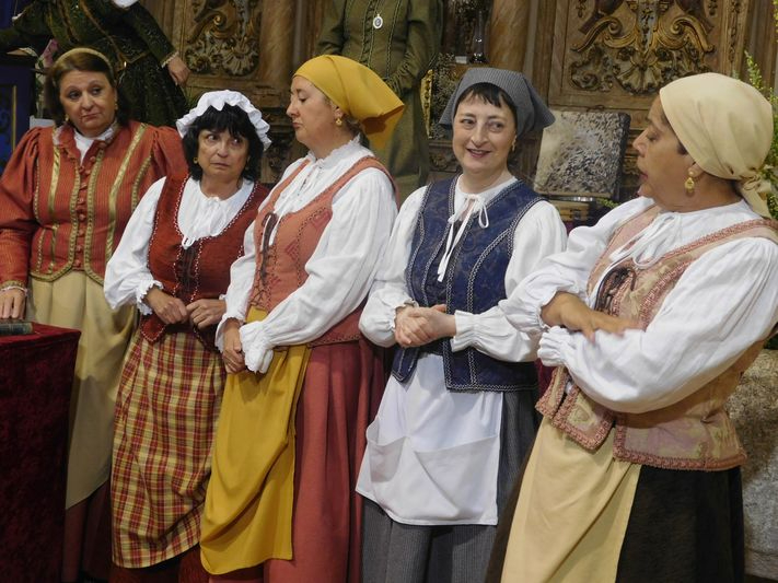 Tarde de teatro en Anaya de Alba con la obra ‘Buscando a Nebrija’