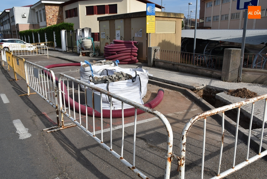 Comienzan los trabajos para crear la primera electrolinera de Ciudad Rodrigo