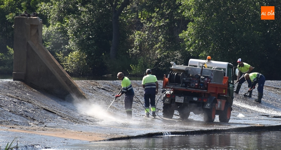 Puesta a punto la presa de La Pesquera para lo que está por venir
