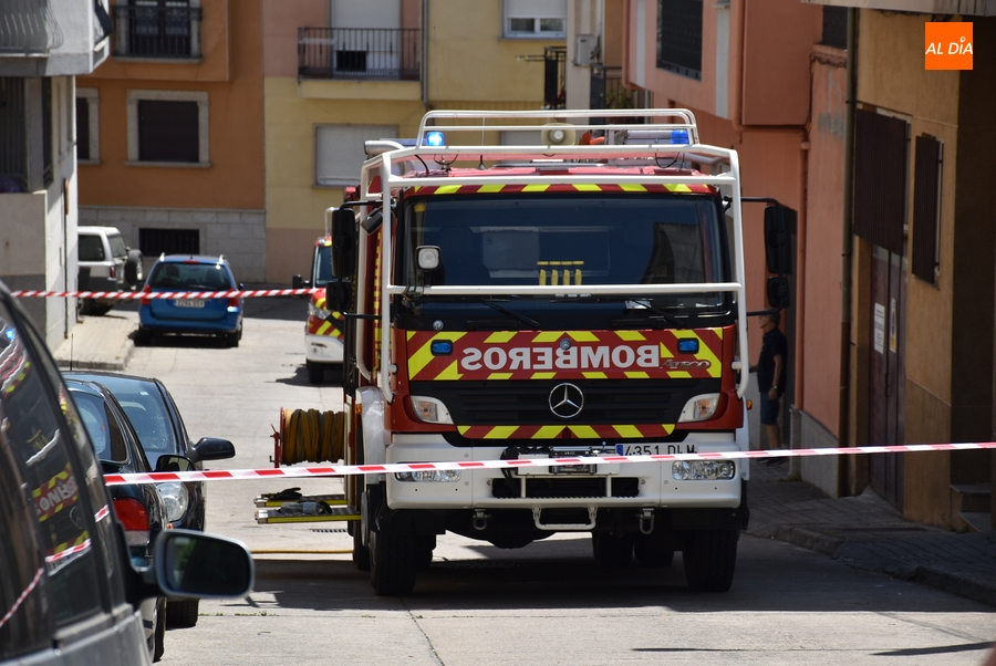 Herido leve un anciano de 89 años en el incendio de una vivienda de la calle Gerona