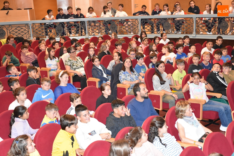 Escolares de Primaria de Ciudad Rodrigo y comarca conocen a ‘Las buscadoras de palabras’