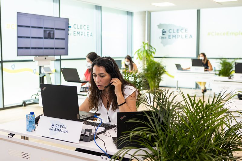 Clece contratará a cerca de 2.000 personas en situación de vulnerabilidad en un proceso de selección virtual