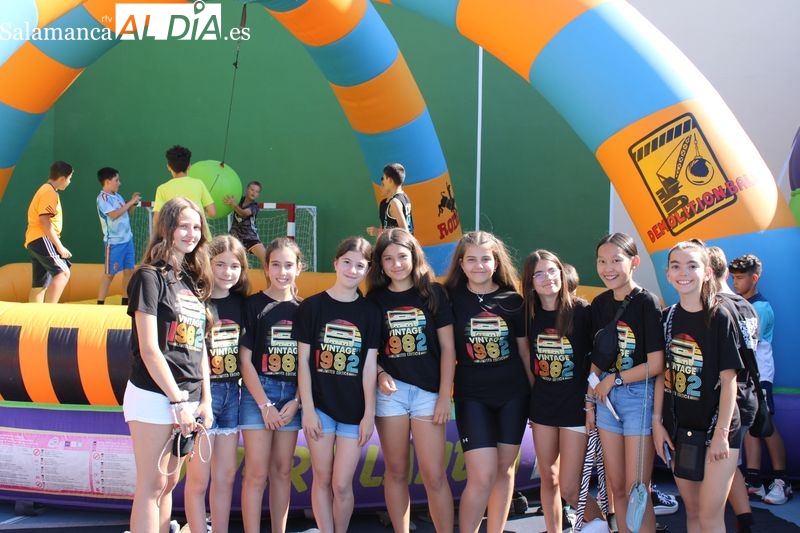 Hinchables y juegos para despedir el año escolar en el Colegio Santa Isabel