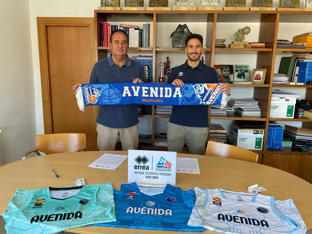 El Perfumerías Avenida renueva con la marca deportiva Errea hasta 2026