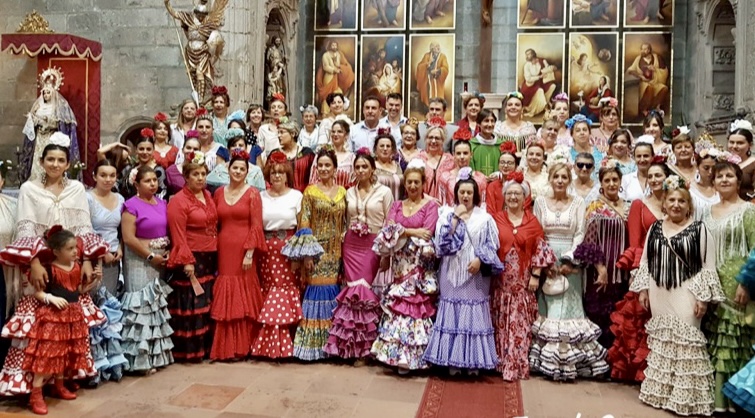 Bailes y buen ambiente acompañan a la XII Feria Rociera 