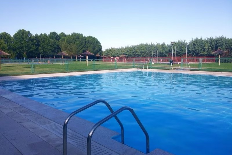 Las piscinas de Babilafuente abren este miércoles 28 de junio, con entrada libre sus primeros días y dispuestos los abonos y entradas