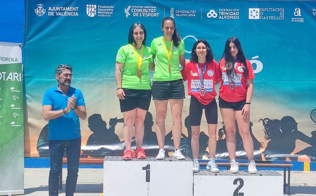 El equipo femenino del Club Río Águeda se proclama campeón de España