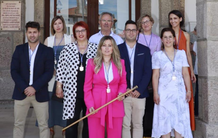 Laura Vicente asume la Alcaldía en la renovada Corporación de Fuentes de Oñoro
