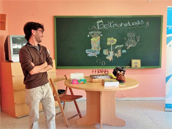 Alejandro Marcos presenta su libro ‘Los cuentos acabados y por acabar de Botarate’