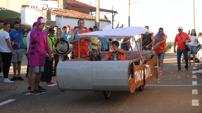 Actos religiosos, festejos taurinos, coches locos y verbenas centran las fiestas de Villar de Peralonso