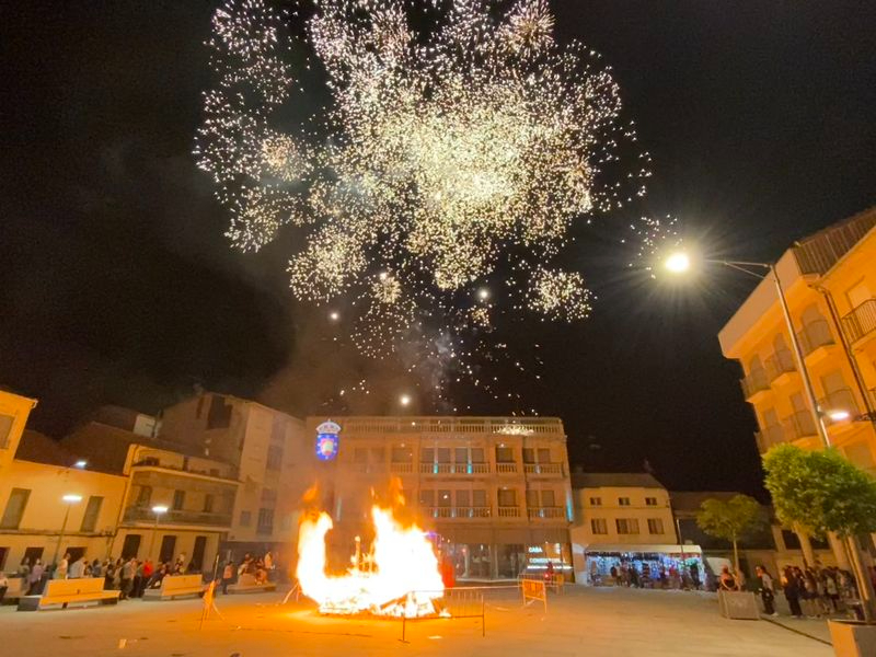 Guijuelo también disfruta de la mágica noche de San Juan