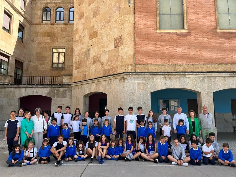 Maristas festeja a su fundador con una celebración dedicada a los abuelos