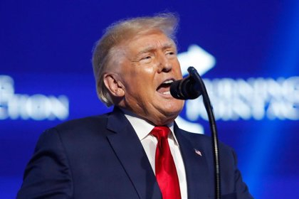 Trump admite en una grabación la posesión de información militar secreta sin desclasificar