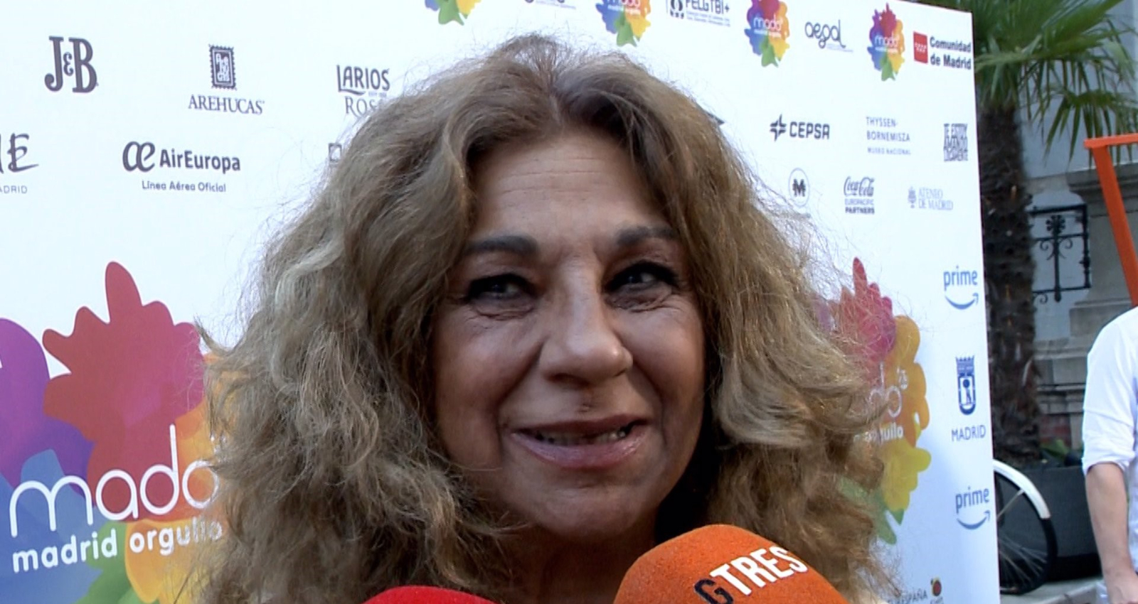 Lolita Flores, muy afectada por el estado de salud de su amiga Carmen Sevilla: Lo siento...