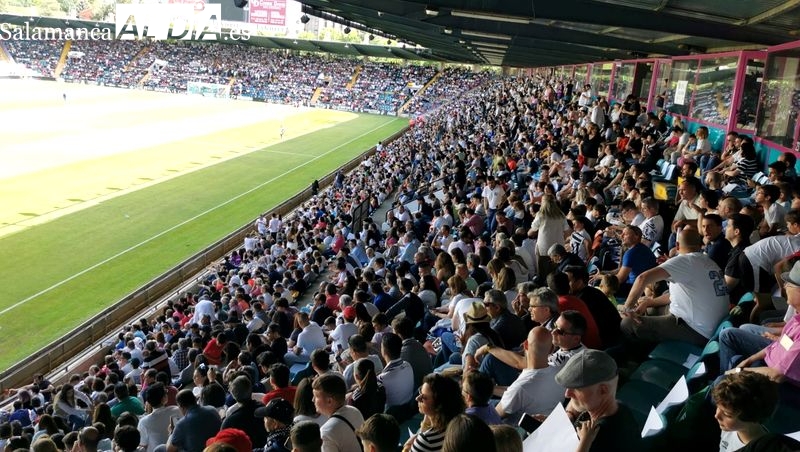 La asistencia en el Helmántico superó la de dos estadios de Primera en la última jornada