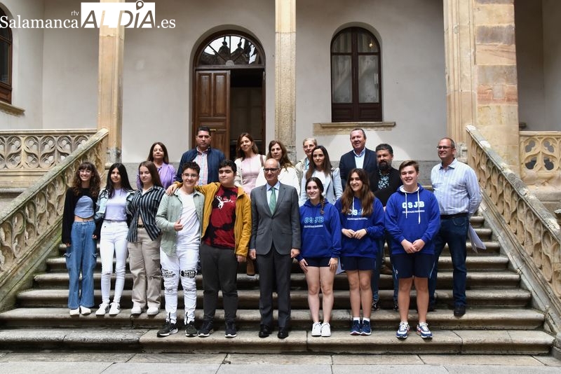 La Diputación entrega los premios del VII Concurso de Vídeos de Educación Tributaria