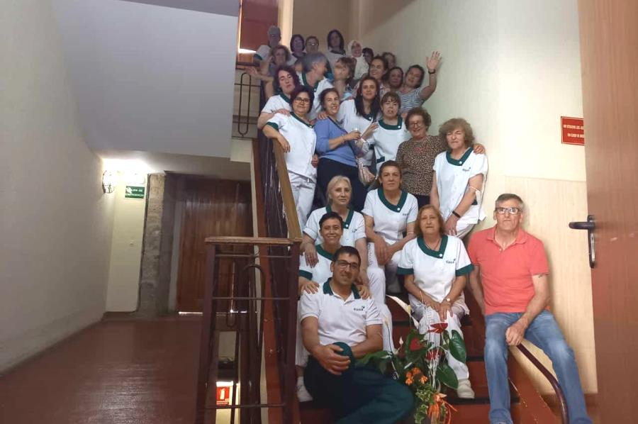 Ascensión Benito Vallejo recibe un homenaje sorpresa por su jubilación