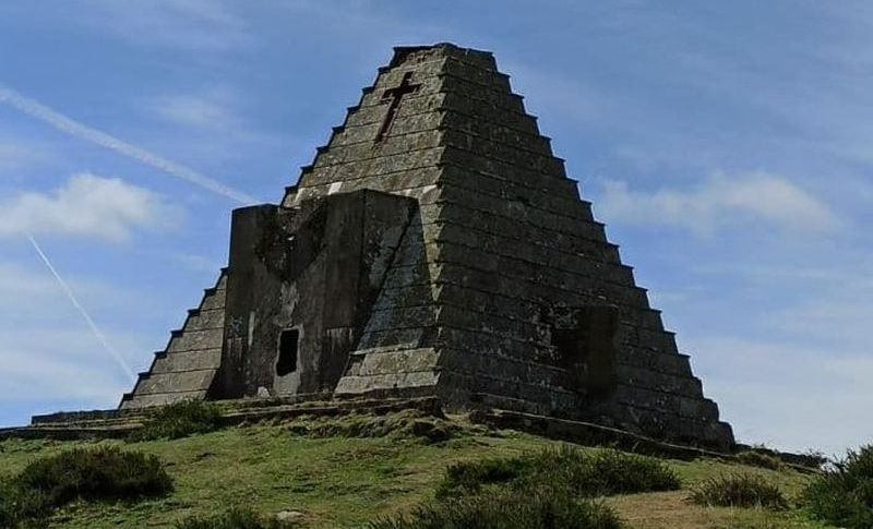 La Pirámide homenaje a solodados de Mussolini cuenta con informes muy favorables para ser BIC