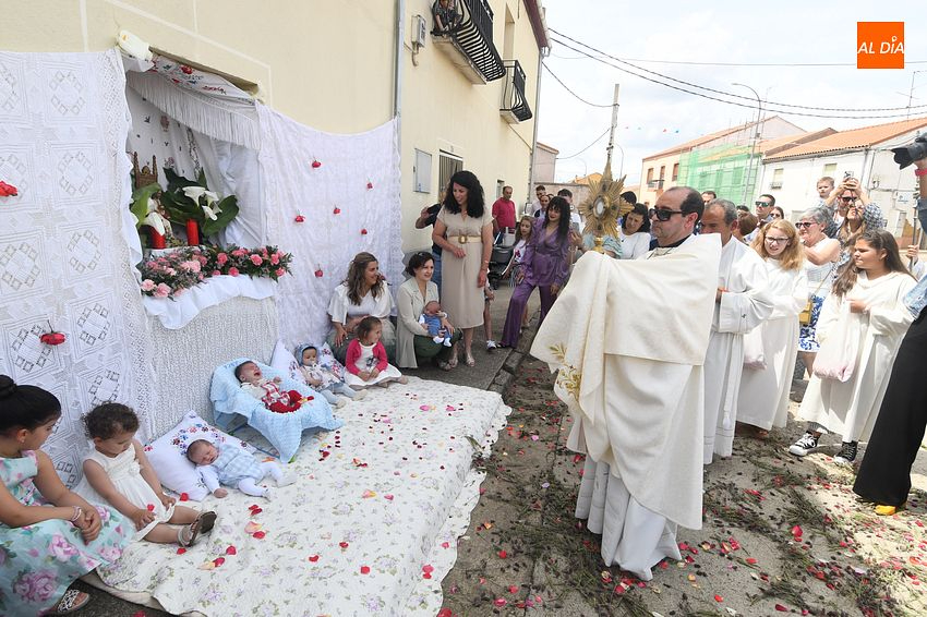 Sancti Spíritus luce en el día solemne del Corpus Christi