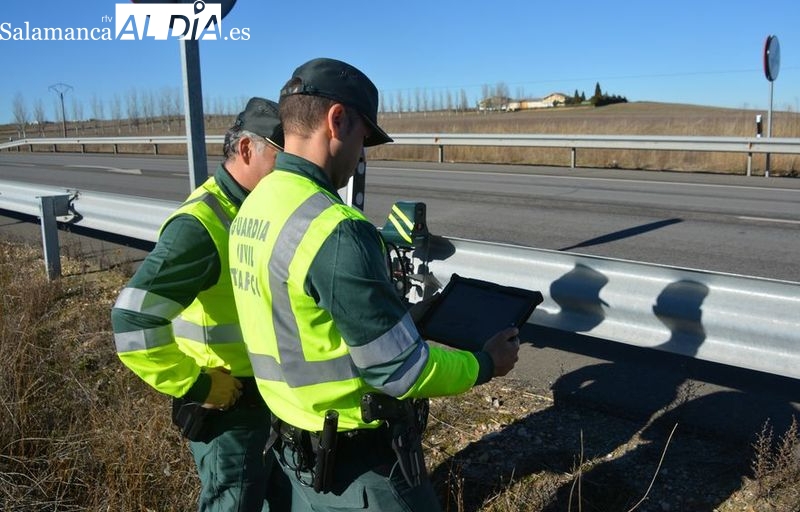 Interceptan al conductor portugués de un BMW que circulaba a 217 km/h por la provincia, en la A-62