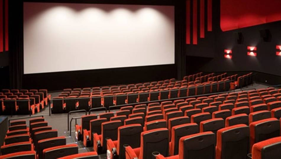 Los mayores de 65 años podrán ir al cine por 2 euros a partir de esta fecha y este día de la semana