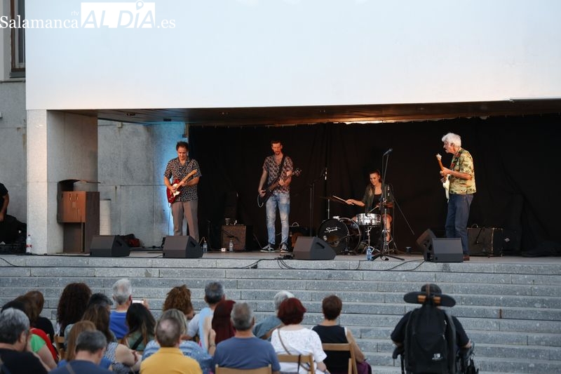 Tonky Blues Band abre con éxito el VII Festival de Blues en Salamanca