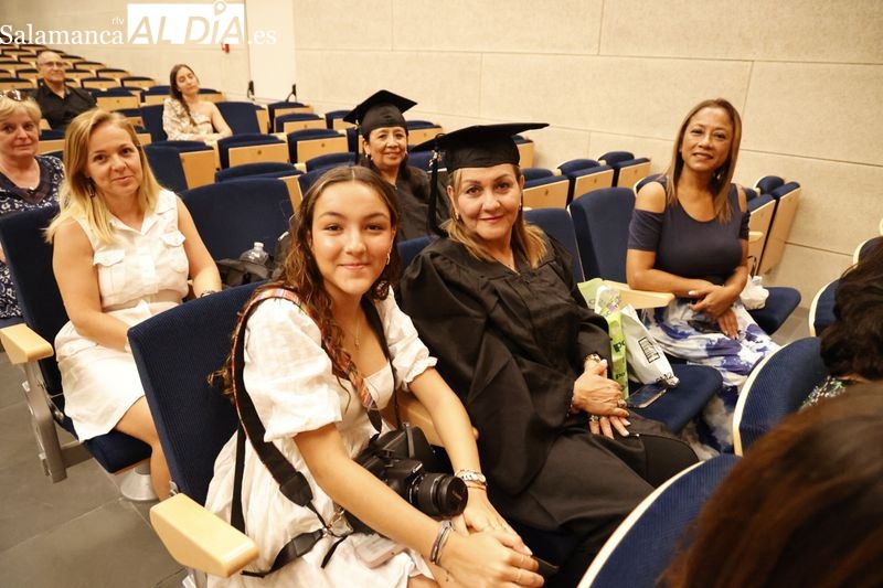 Emocionante graduación de los alumnos del Máster en Literatura Hispanoamericana y su Aplicación a la Docencia en la UPSA