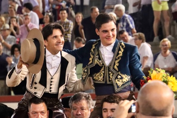 El rejoneador peñarandino Sergio Pérez, Puerta Grande en Arévalo 