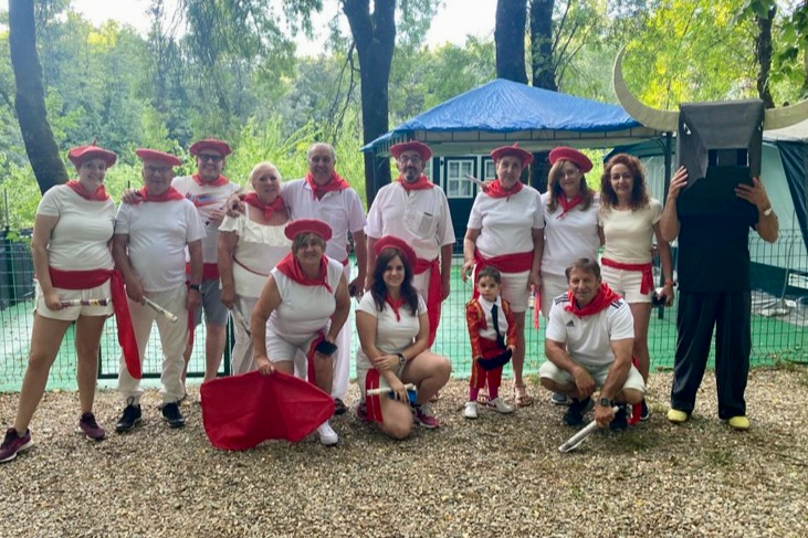 Caravana, camping y una segunda familia. Un verano divertido y diferente para José Bernal y los suyos