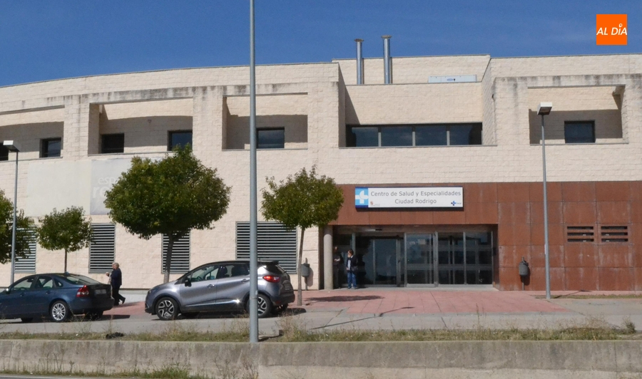 Dos mujeres de 34 y 79 años resultan heridas en un accidente de tráfico en la DSA-350